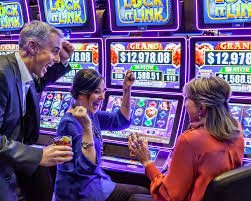 Antarmuka game Macau Pools menampilkan fitur bonus dan RTP yang transparan